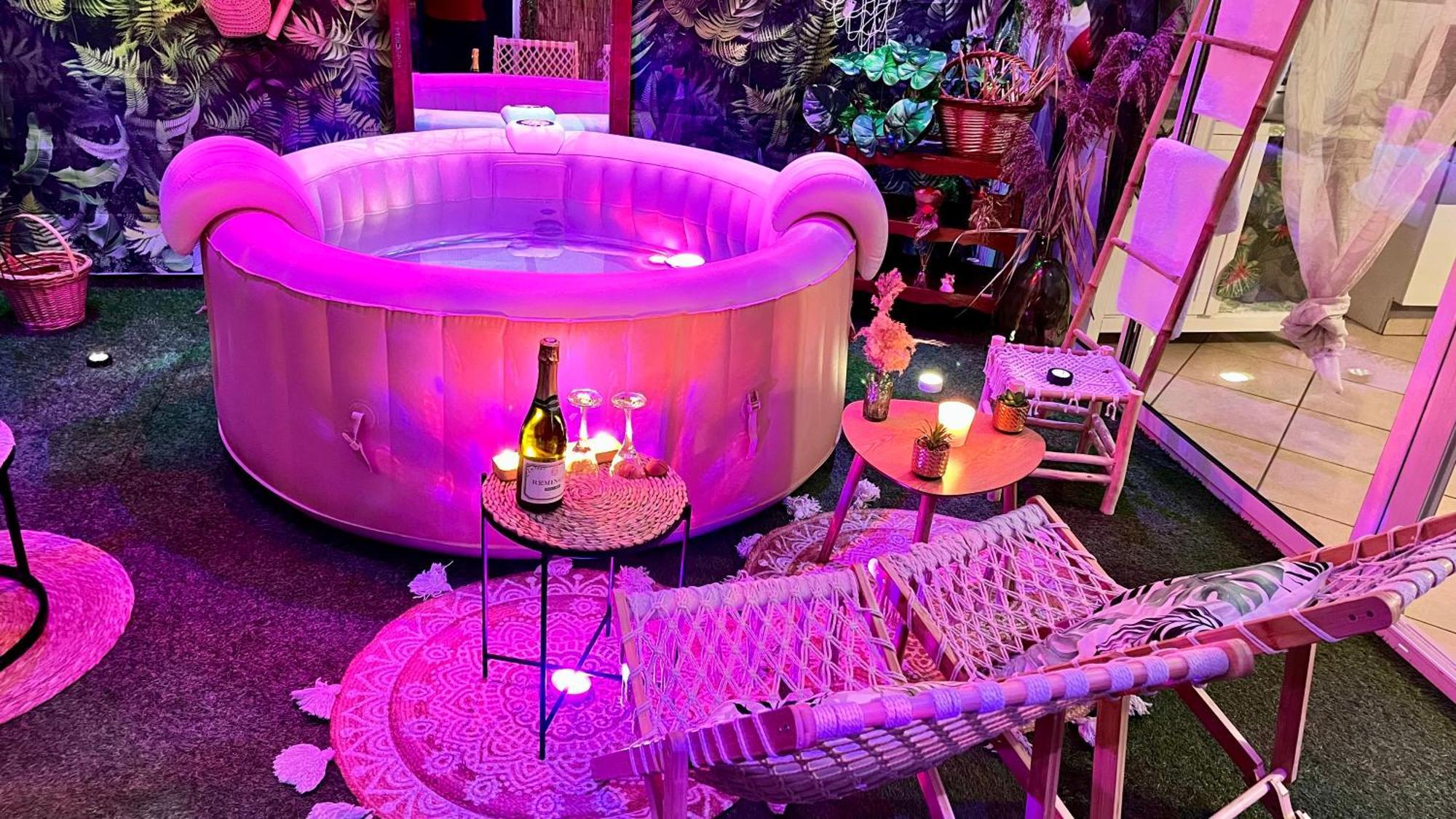 Un Mirage Tropical En Bord De Loire, Love Et Detente Saint-Clément-des-Levées Zewnętrze zdjęcie